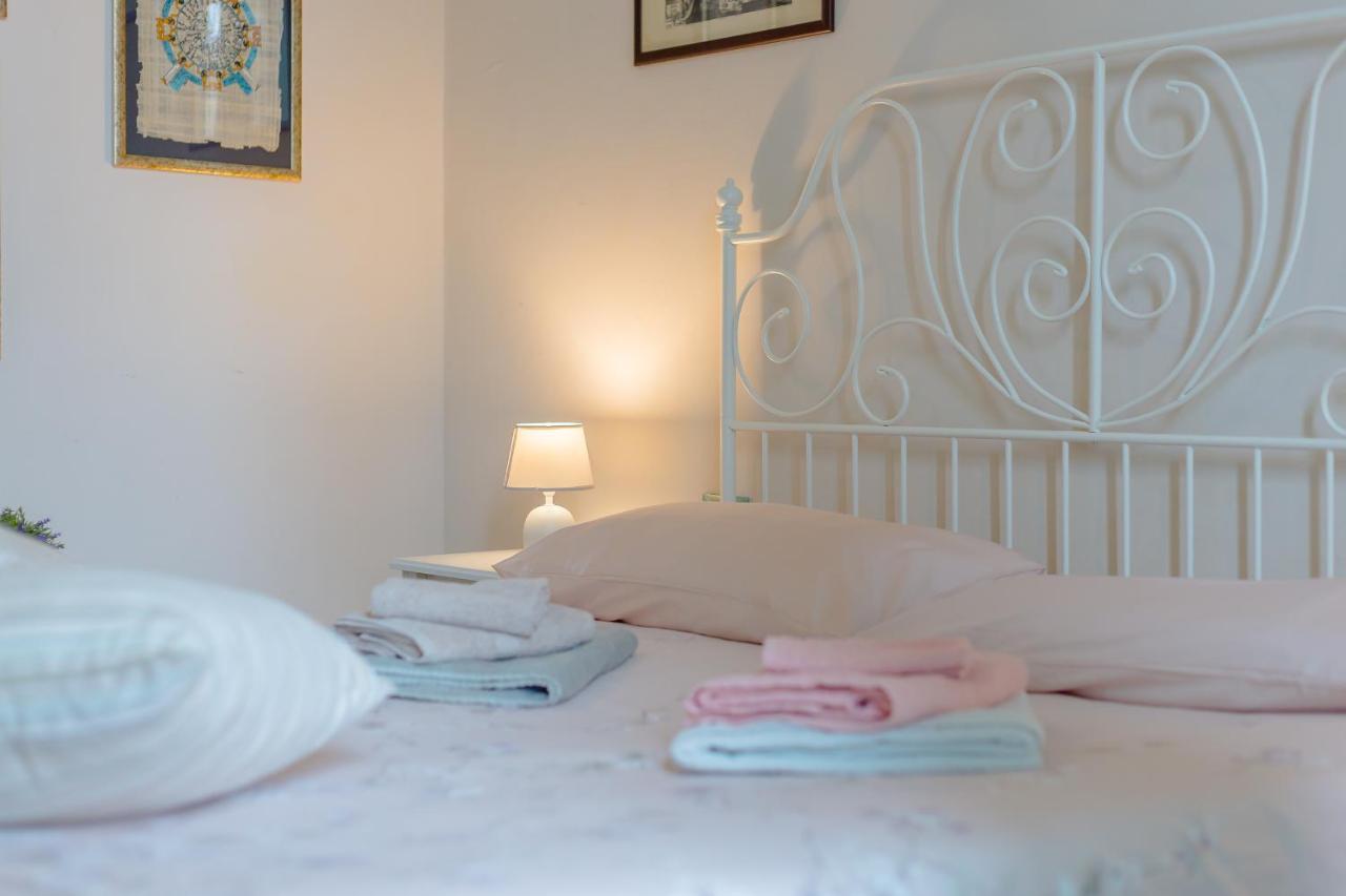 B&B Bernini Finale Ligure Buitenkant foto